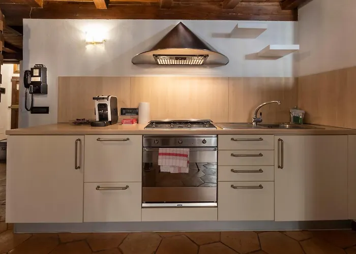 Housmart Solferino 39 *